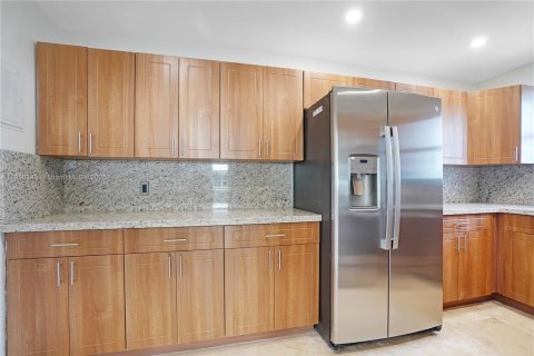 Appartement à louer à Miami Beach, Floride: 2 chambres, 46645.67 m2 № 2017070 - photo 11