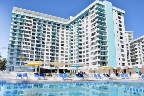 Appartement à louer à Miami Beach, Floride: 2 chambres, 46645.67 m2 № 2017070 - photo 5