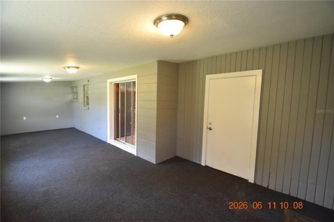 House in Tampa, Florida 4 bedrooms, 140.38 sq.m. № 2109649 - photo 21