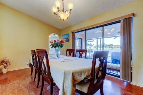 Villa ou maison à vendre à New Port Richey, Floride: 3 chambres, 191.38 m2 № 1542474 - photo 25
