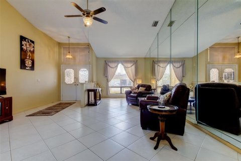Villa ou maison à vendre à New Port Richey, Floride: 3 chambres, 191.38 m2 № 1542474 - photo 6