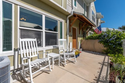 Touwnhouse à vendre à Clearwater, Floride: 3 chambres, 120.77 m2 № 2432801 - photo 4