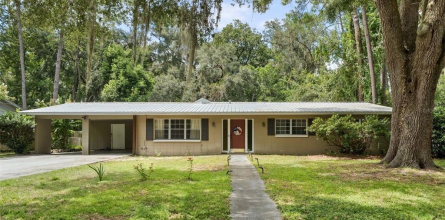 Villa ou maison à Gainesville, Floride 3 chambres, 157.93 m2 № 1915998