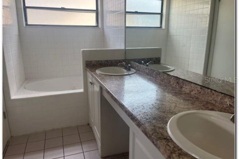 Casa en venta en Orlando, Florida, 3 dormitorios, 148.46 m2 № 1771330 - foto 10