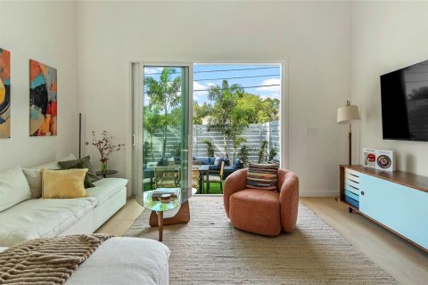 Casa en venta en Saint Petersburg, Florida, 3 dormitorios, 185.8 m2 № 2199380 - foto 12