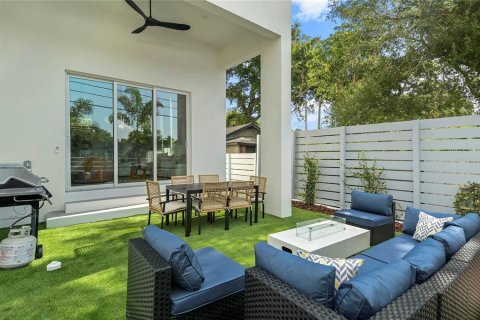 Casa en venta en Saint Petersburg, Florida, 3 dormitorios, 185.8 m2 № 2199380 - foto 14