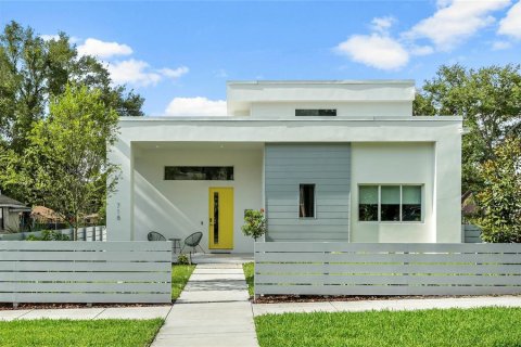 Casa en venta en Saint Petersburg, Florida, 3 dormitorios, 185.8 m2 № 2199380 - foto 2