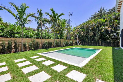 House in West Palm Beach, Florida 5 bedrooms, 507.62 sq.m. № 2192873 - photo 20