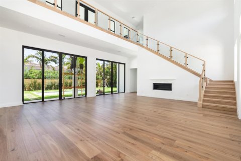 House in West Palm Beach, Florida 5 bedrooms, 507.62 sq.m. № 2192873 - photo 4