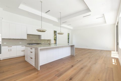 House in West Palm Beach, Florida 5 bedrooms, 507.62 sq.m. № 2192873 - photo 9