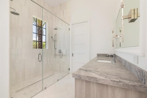 House in West Palm Beach, Florida 5 bedrooms, 507.62 sq.m. № 2192873 - photo 15
