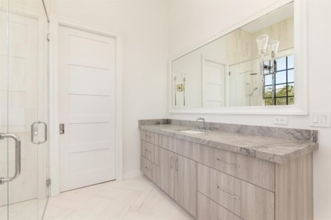 House in West Palm Beach, Florida 5 bedrooms, 507.62 sq.m. № 2192873 - photo 17