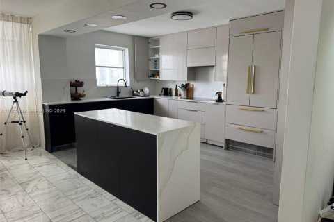 Copropriété à vendre à Aventura, Floride: 2 chambres, 121.05 m2 № 2002531 - photo 14