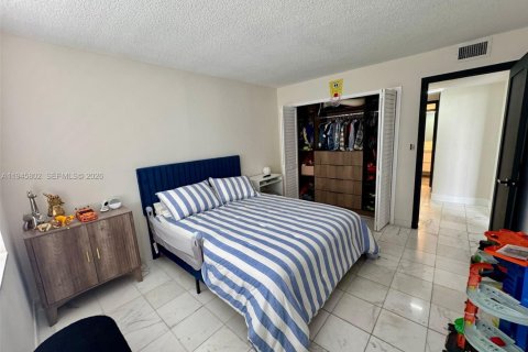 Copropriété à vendre à Aventura, Floride: 2 chambres, 121.05 m2 № 2002531 - photo 10