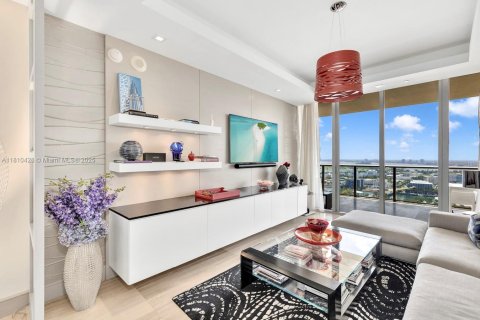 Condominio en venta en Bal Harbour, Florida, 4 dormitorios, 330.36 m2 № 1981729 - foto 23