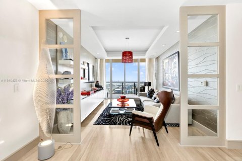 Condominio en venta en Bal Harbour, Florida, 4 dormitorios, 330.36 m2 № 1981729 - foto 21