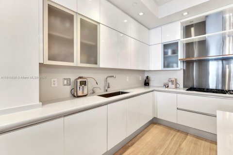 Condominio en venta en Bal Harbour, Florida, 4 dormitorios, 330.36 m2 № 1981729 - foto 10