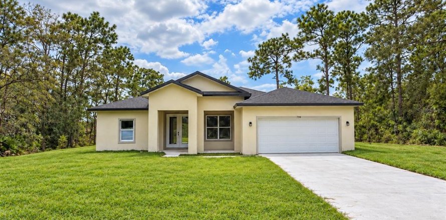 Villa ou maison à Citrus Springs, Floride 3 chambres, 151.15 m2 № 2413929