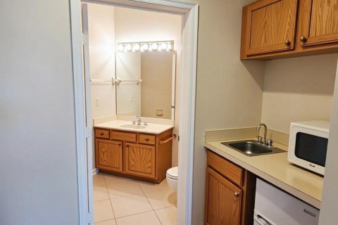 Immobilier commercial à louer à Port St. Lucie, Floride: 1 chambre, 37.16 m2 № 2268649 - photo 8