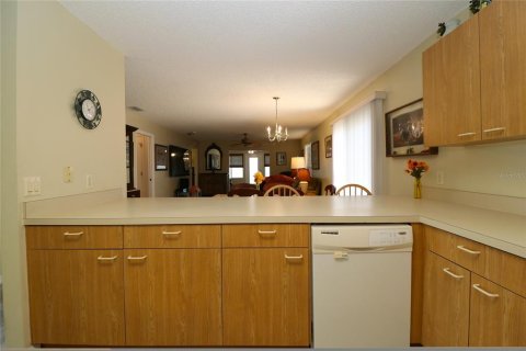 Casa en venta en The Villages, Florida, 2 dormitorios, 139.26 m2 № 1675432 - foto 11
