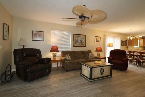 Villa ou maison à vendre à The Villages, Floride: 2 chambres, 139.26 m2 № 1675432 - photo 8