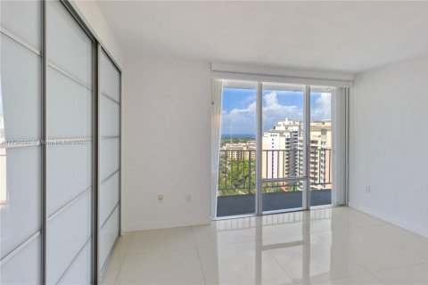 Condominio en venta en Key Biscayne, Florida, 2 dormitorios, 174.19 m2 № 1983261 - foto 8