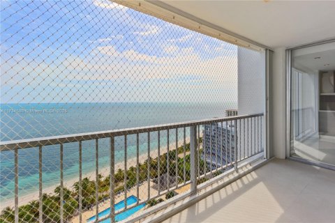 Condominio en venta en Key Biscayne, Florida, 2 dormitorios, 174.19 m2 № 1983261 - foto 12