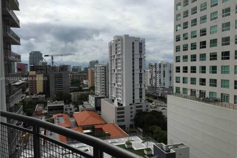 Condo in Miami, Florida № 1989475 - photo 13
