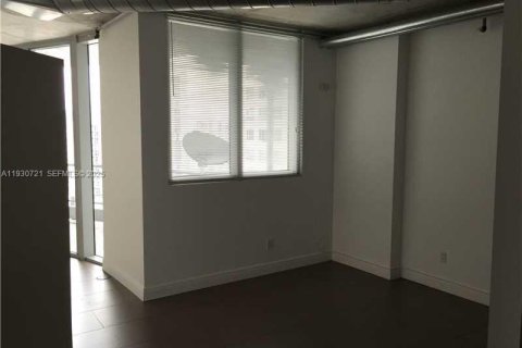 Condo in Miami, Florida № 1989475 - photo 10