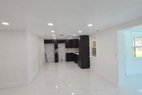 Casa en venta en Holiday, Florida, 3 dormitorios, 138.8 m2 № 1851566 - foto 11