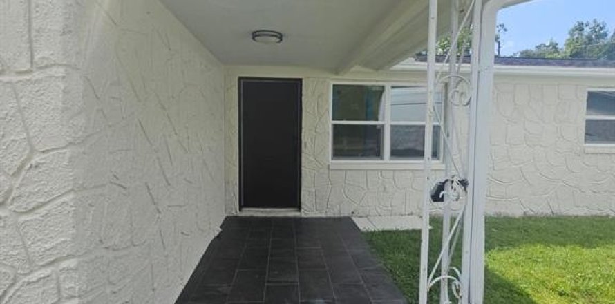 Casa en Holiday, Florida 3 dormitorios, 138.8 m2 № 1851566