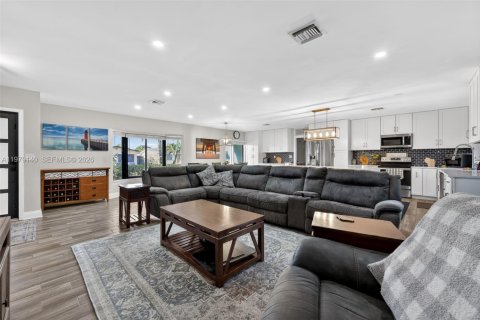 Купить виллу или дом в Холливуд, Флорида 3 спальни, 170.94м2, № 2044646 - фото 5
