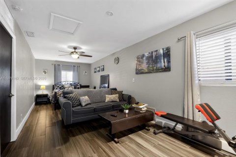 Купить виллу или дом в Холливуд, Флорида 3 спальни, 170.94м2, № 2044646 - фото 6