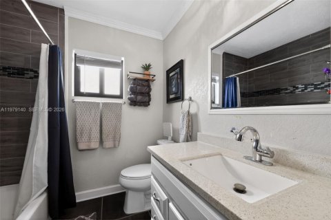 Купить виллу или дом в Холливуд, Флорида 3 спальни, 170.94м2, № 2044646 - фото 19