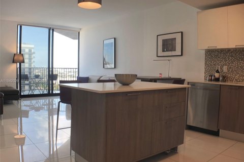 Copropriété à louer à Doral, Floride: 1 chambre, 63.92 m2 № 2000634 - photo 7