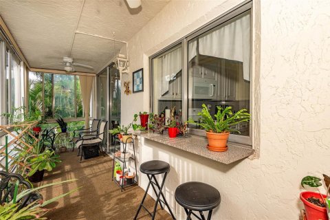 Condo in Tamarac, Florida, 2 bedrooms № 2258141 - photo 26