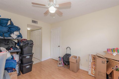 Condo in Tamarac, Florida, 2 bedrooms № 2258141 - photo 21