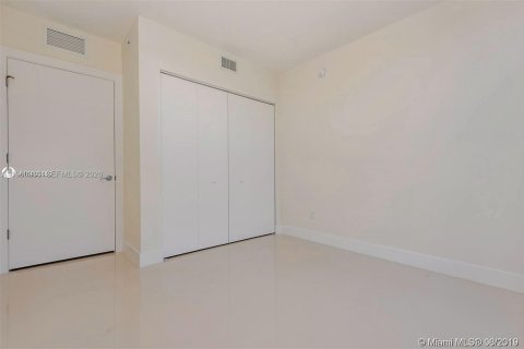 Condominio en alquiler en Aventura, Florida, 3 dormitorios, 156.35 m2 № 2023659 - foto 27