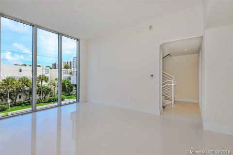 Condominio en alquiler en Aventura, Florida, 3 dormitorios, 156.35 m2 № 2023659 - foto 13