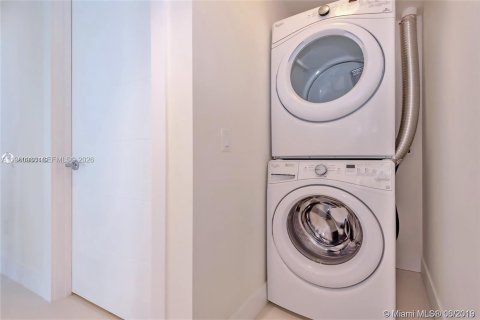 Condominio en alquiler en Aventura, Florida, 3 dormitorios, 156.35 m2 № 2023659 - foto 29