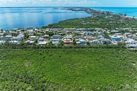House in Longboat Key, Florida 2 bedrooms, 129.6 sq.m. № 1803313 - photo 7