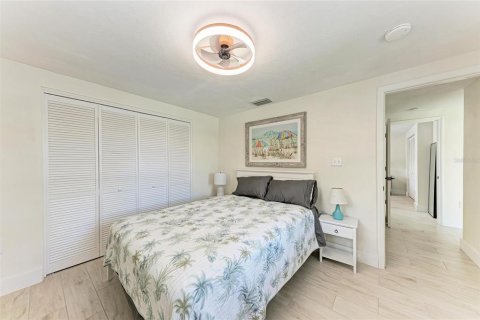 House in Longboat Key, Florida 2 bedrooms, 129.6 sq.m. № 1803313 - photo 28