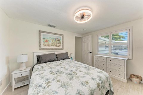 House in Longboat Key, Florida 2 bedrooms, 129.6 sq.m. № 1803313 - photo 29