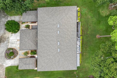 Townhouse in Lakeland, Florida 2 bedrooms, 212.56 sq.m. № 2379653 - photo 26