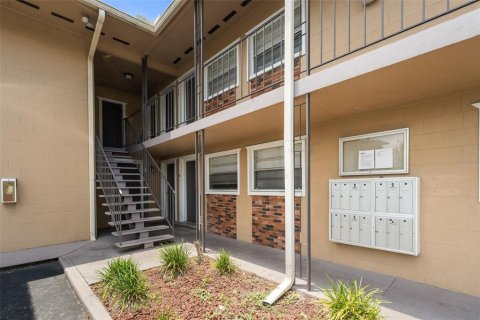 Condominio en venta en Gainesville, Florida, 1 dormitorio, 50.17 m2 № 2228309 - foto 4