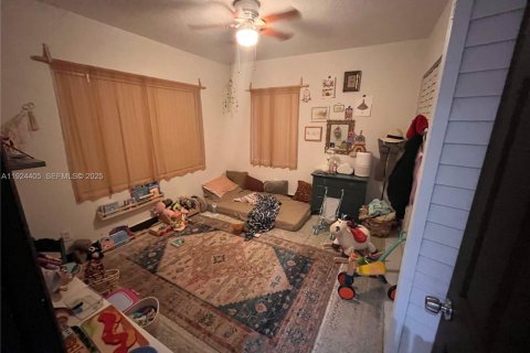 Propiedad comercial en venta en Miami, Florida, 115.57 m2 № 1982638 - foto 11