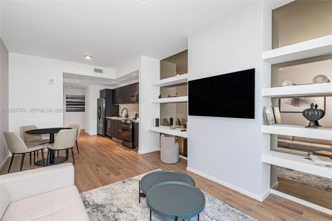 Condo in Miami, Florida, 2 bedrooms № 2248850 - photo 8