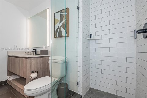 Condo in Miami, Florida, 2 bedrooms № 2248850 - photo 22
