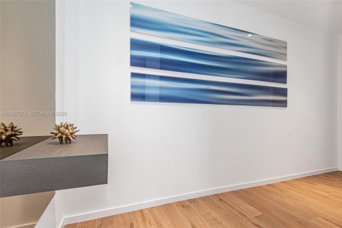 Condo in Miami, Florida, 2 bedrooms № 2248850 - photo 16
