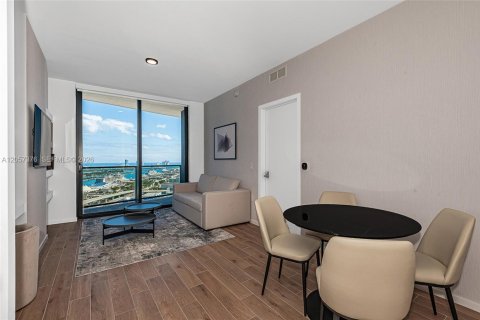 Condo in Miami, Florida, 2 bedrooms № 2248850 - photo 7